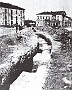 Padova-I lavori di posa dell'acquedotto nel 1927 in Prato della Valle.(da Novecento) (Adriano Danieli)